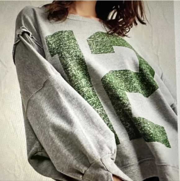 💚🌵We The Free Tom Brady Camden Sweatshirt - Picture 2 of 9